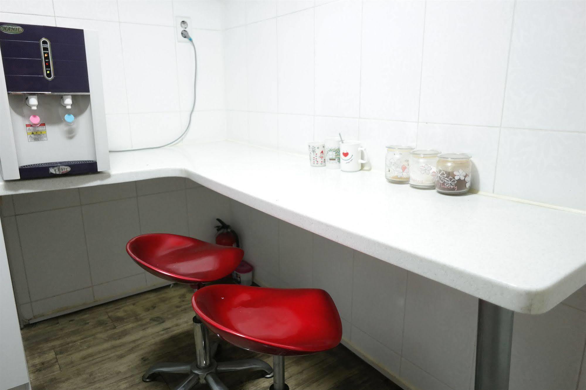Storyhouse Myeongdong Hotel Сеул Екстериор снимка