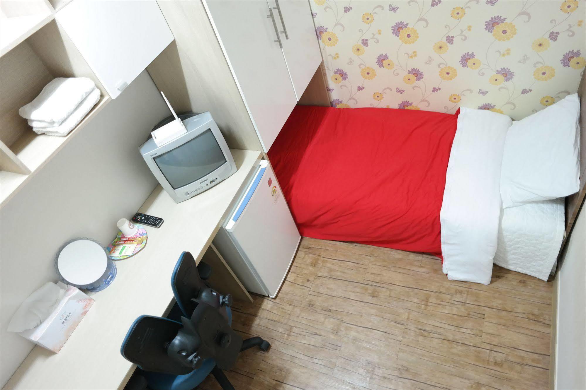Storyhouse Myeongdong Hotel Сеул Екстериор снимка