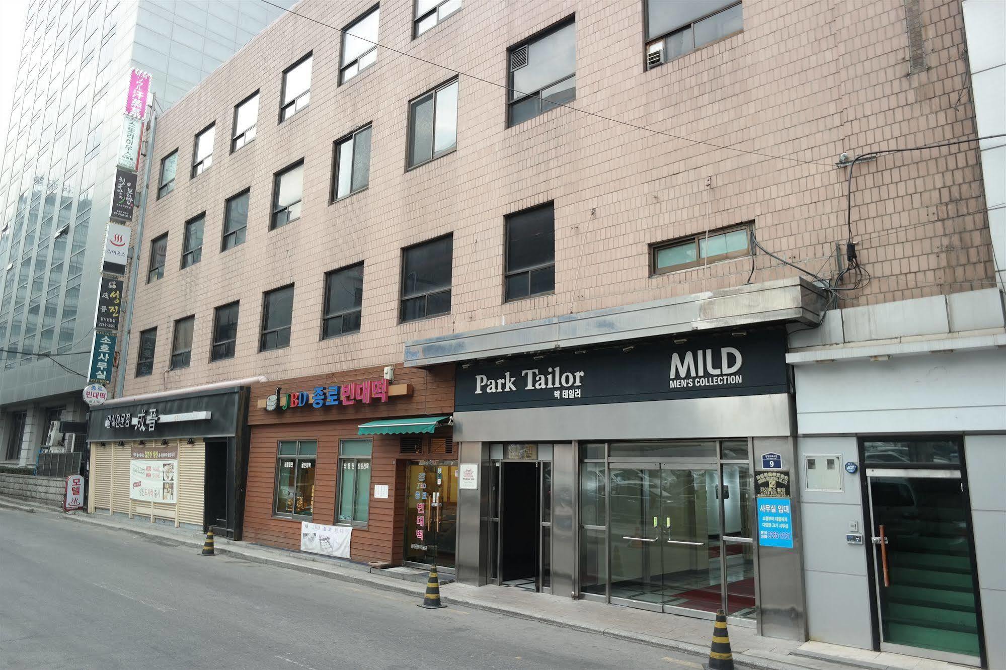 Storyhouse Myeongdong Hotel Сеул Екстериор снимка